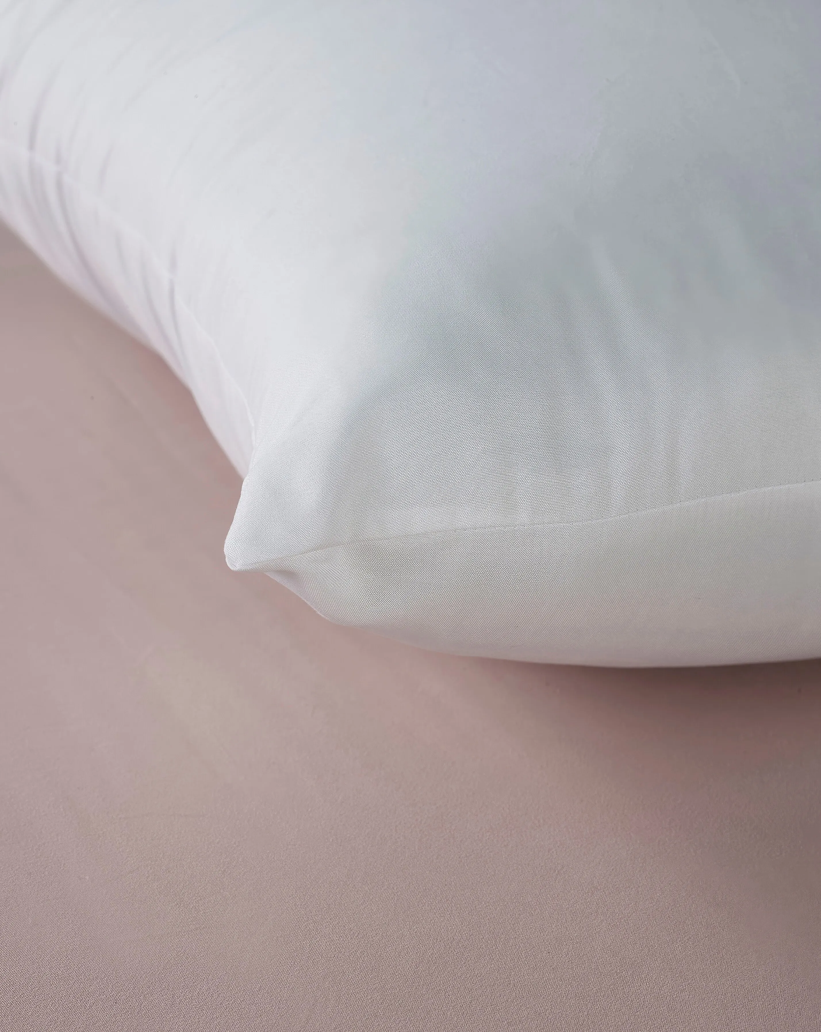 Downland Soft Like Down Pack of 4 Pillows 3 Downland Soft Like Down Pack of 4 Pillows