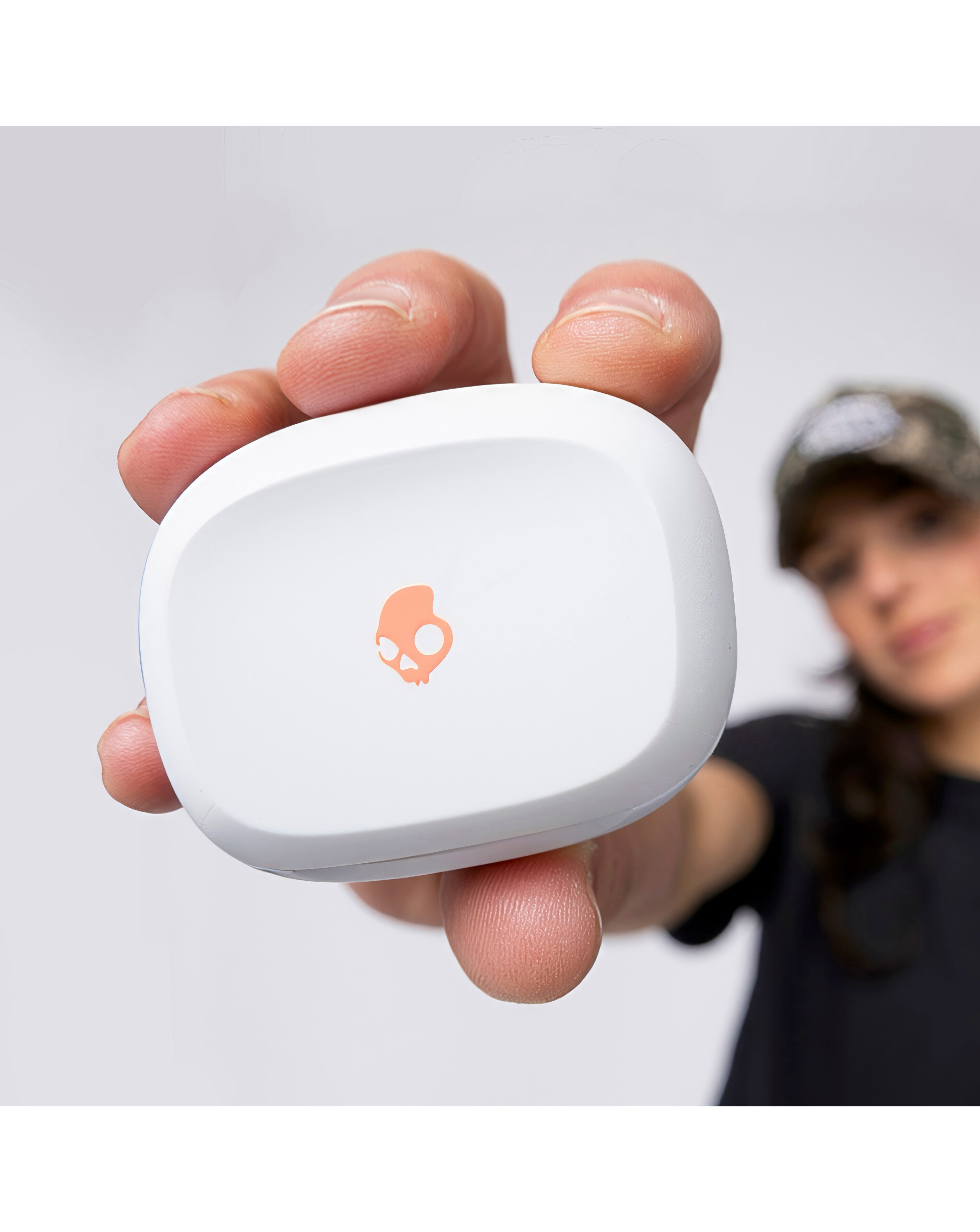 Skullcandy Smokin' Buds True Wireless Earbuds - Bone 5 Skullcandy Smokin' Buds True Wireless Earbuds - Bone