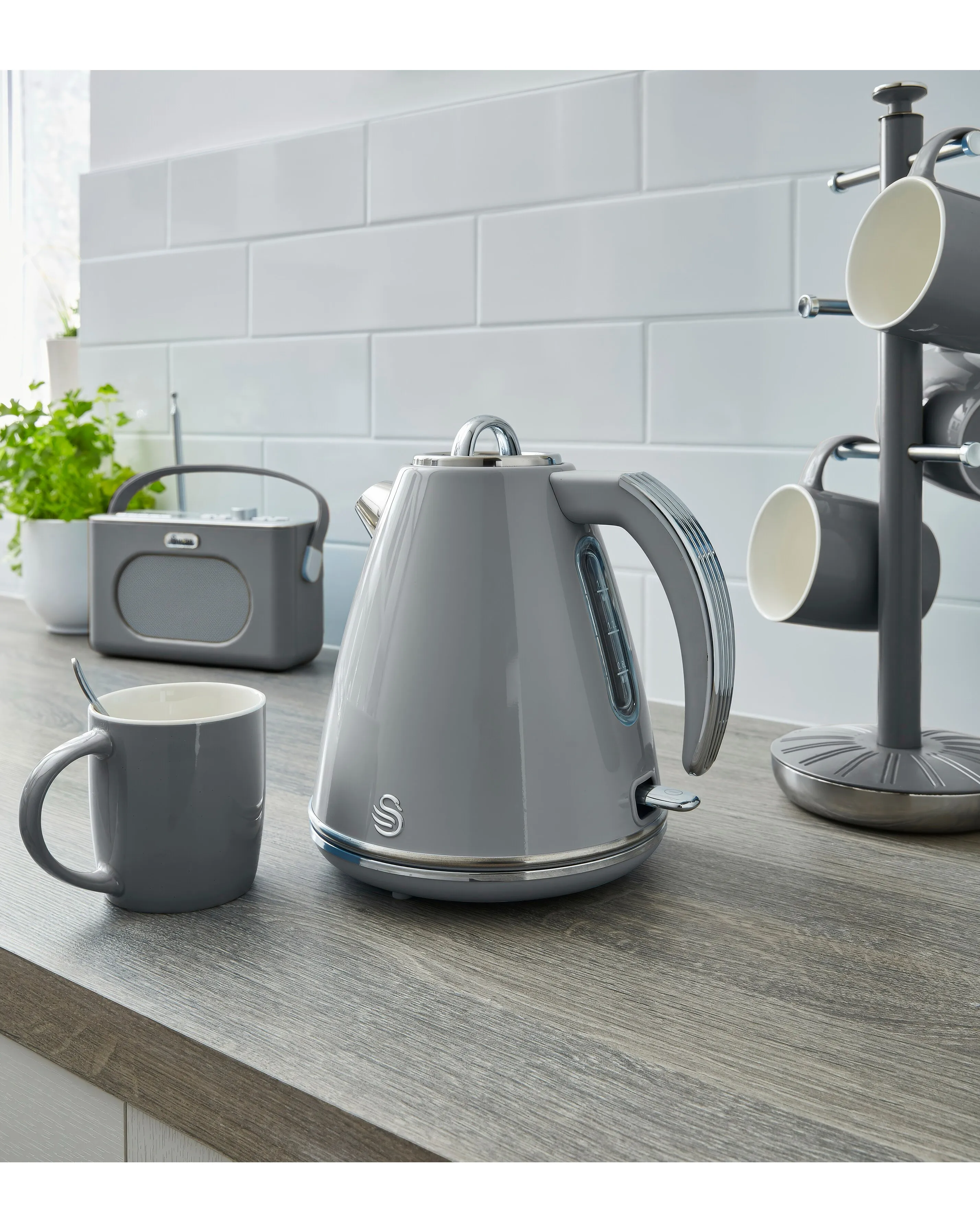 Swan Retro Grey Kettle, 4 Slice Toaster and Microwave Bundle 6 Swan Retro Grey Kettle, 4 Slice Toaster and Microwave Bundle