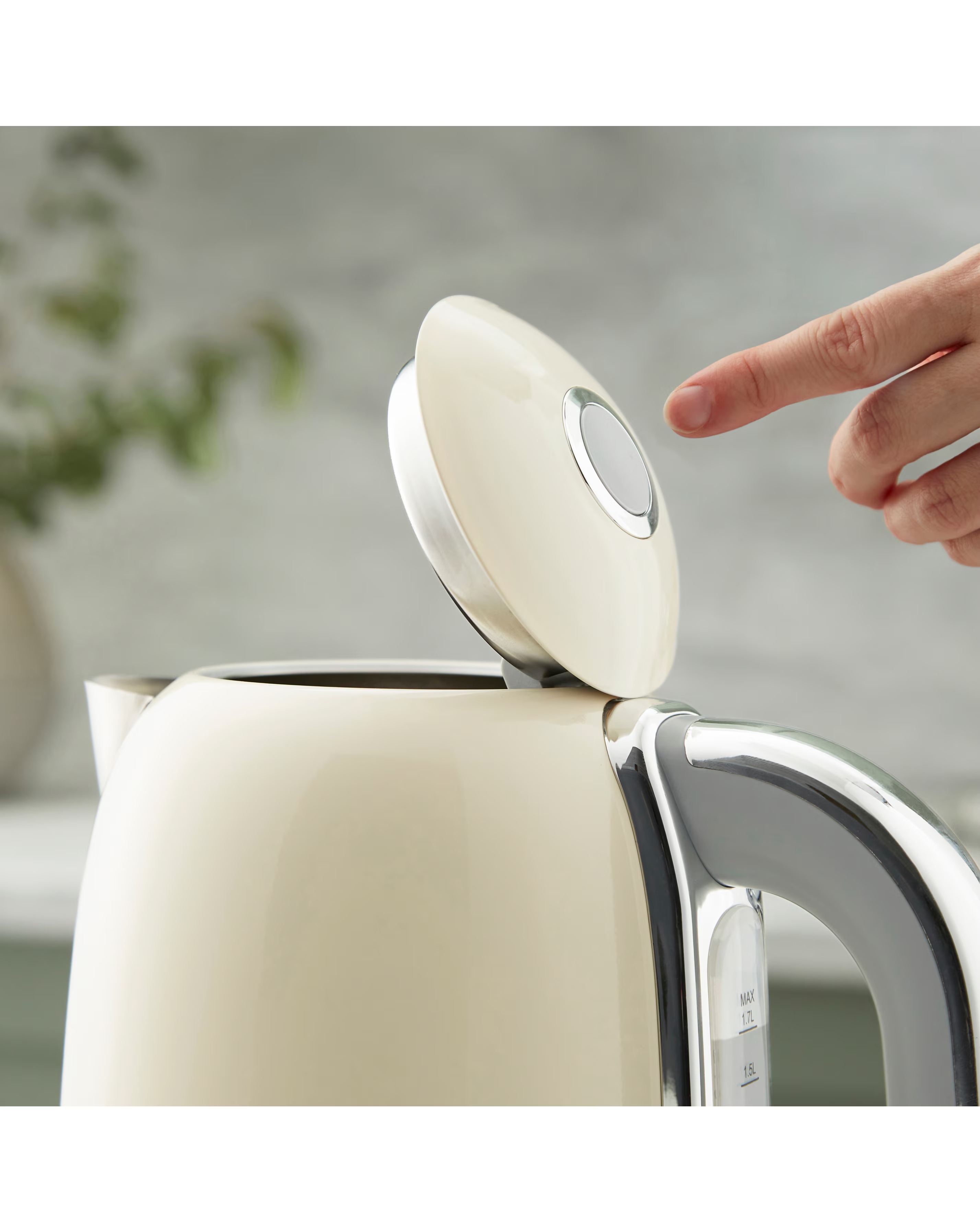 Swan Solace Kitchen Set, 1.7L Kettle, and 930W 2 Slice Toaster - Cream 5 Swan Solace Kitchen Set, 1.7L Kettle, and 930W 2 Slice Toaster - Cream