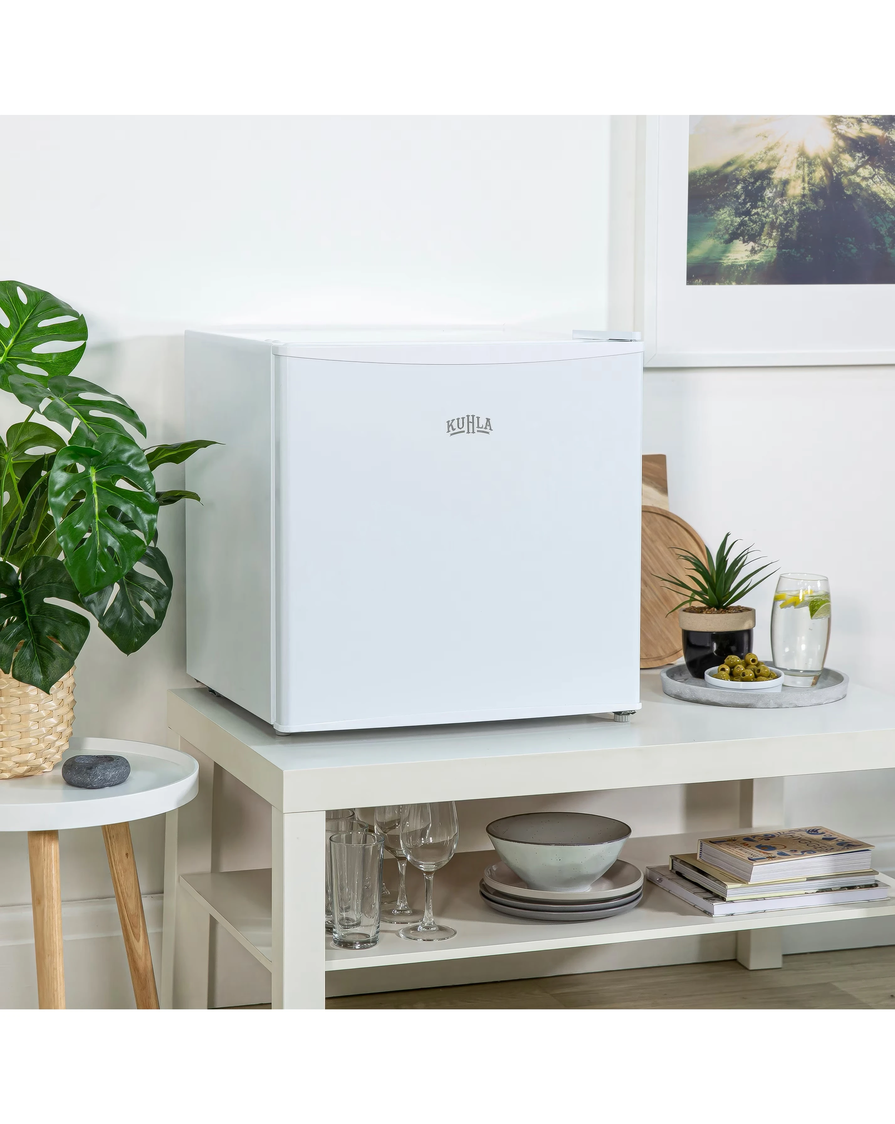 Kuhla KTTF0E4W White Table Top Fridge 9 Kuhla KTTF0E4W White Table Top Fridge