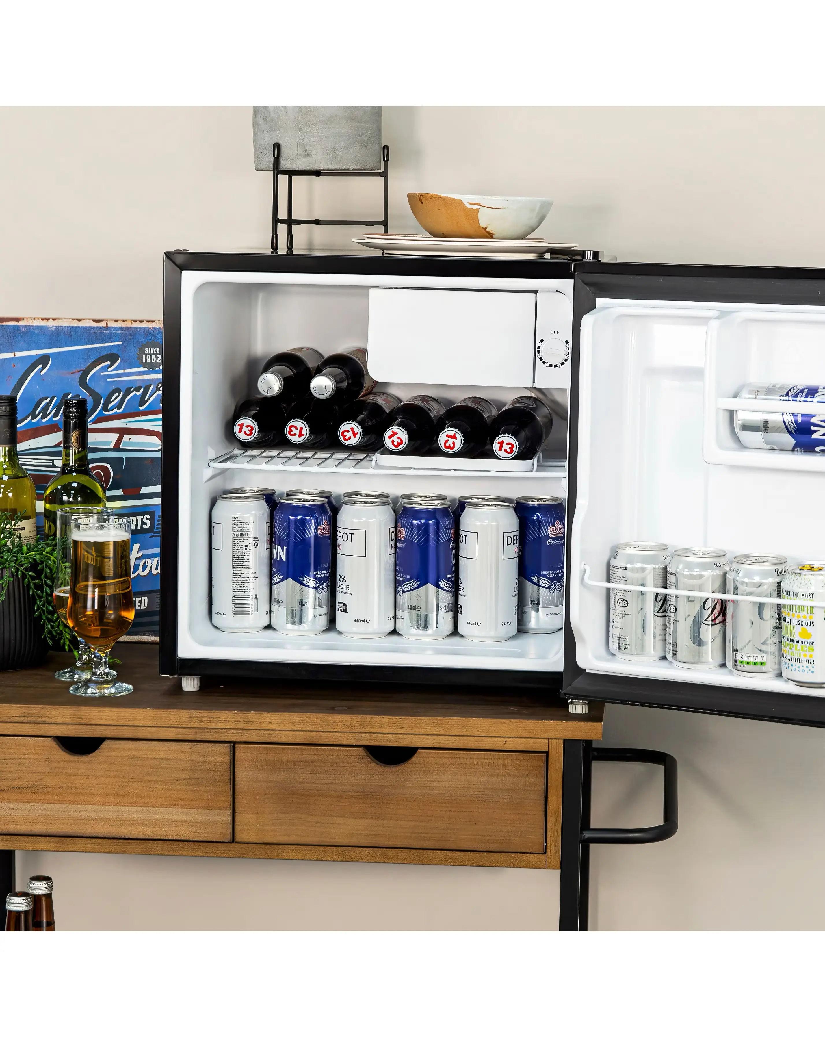 Kuhla KTTF0E4B Black Table Top Fridge 4 Kuhla KTTF0E4B Black Table Top Fridge
