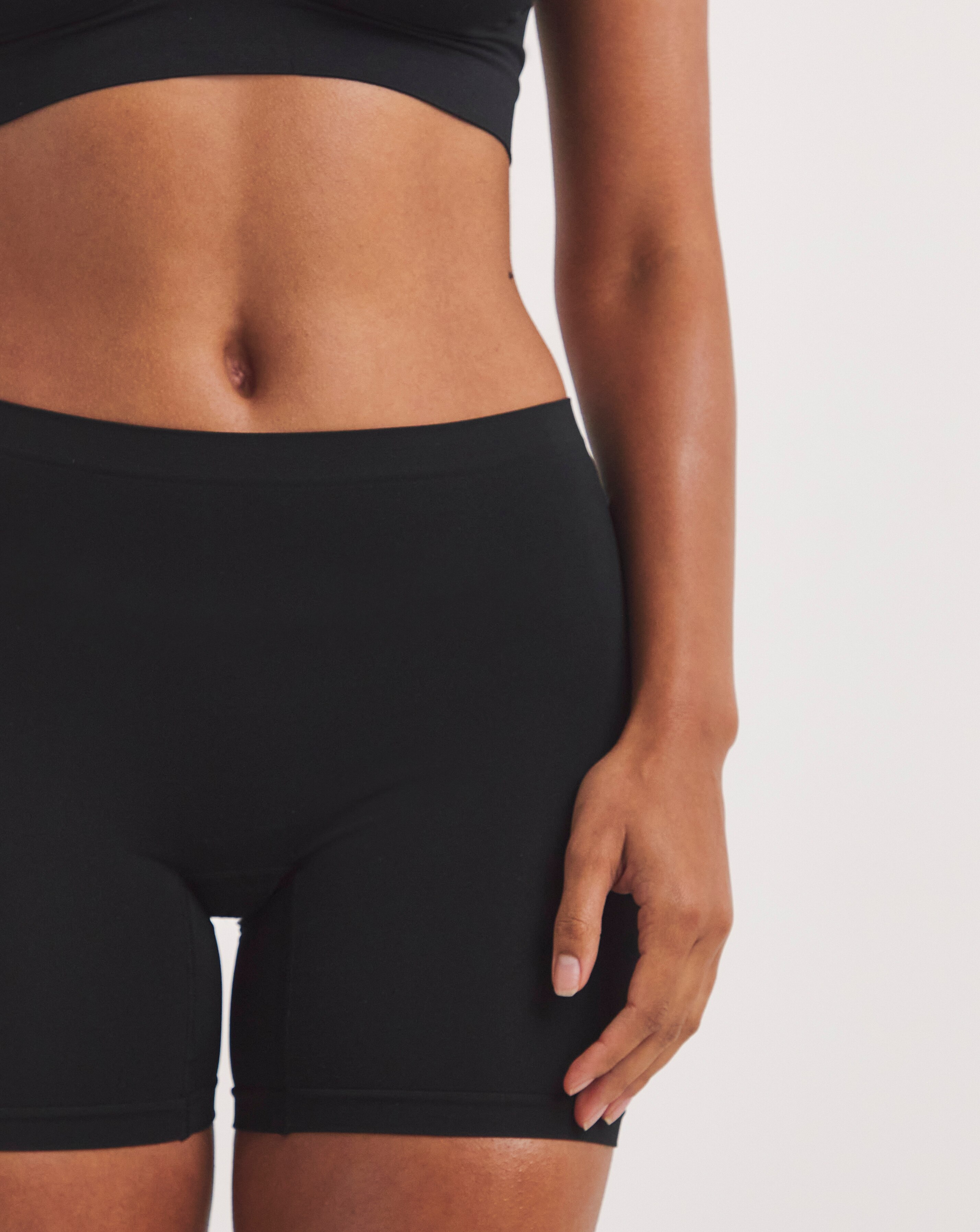 Pretty Secrets (3 Pack) Seamless Comfort Shorts Black 3 Pretty Secrets (3 Pack) Seamless Comfort Shorts Black