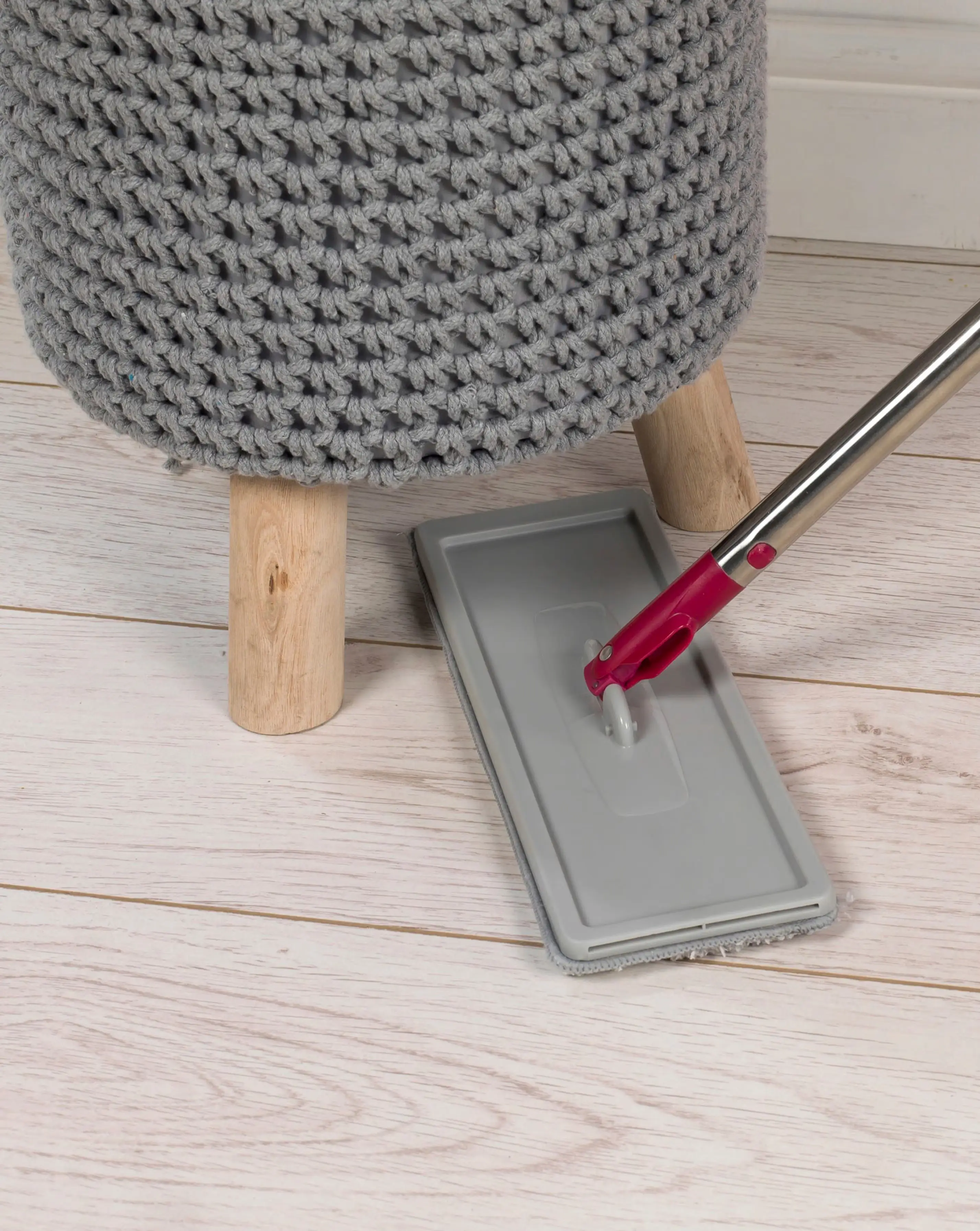 Kleeneze Flat Head Mop and Bucket 6 Kleeneze Flat Head Mop and Bucket