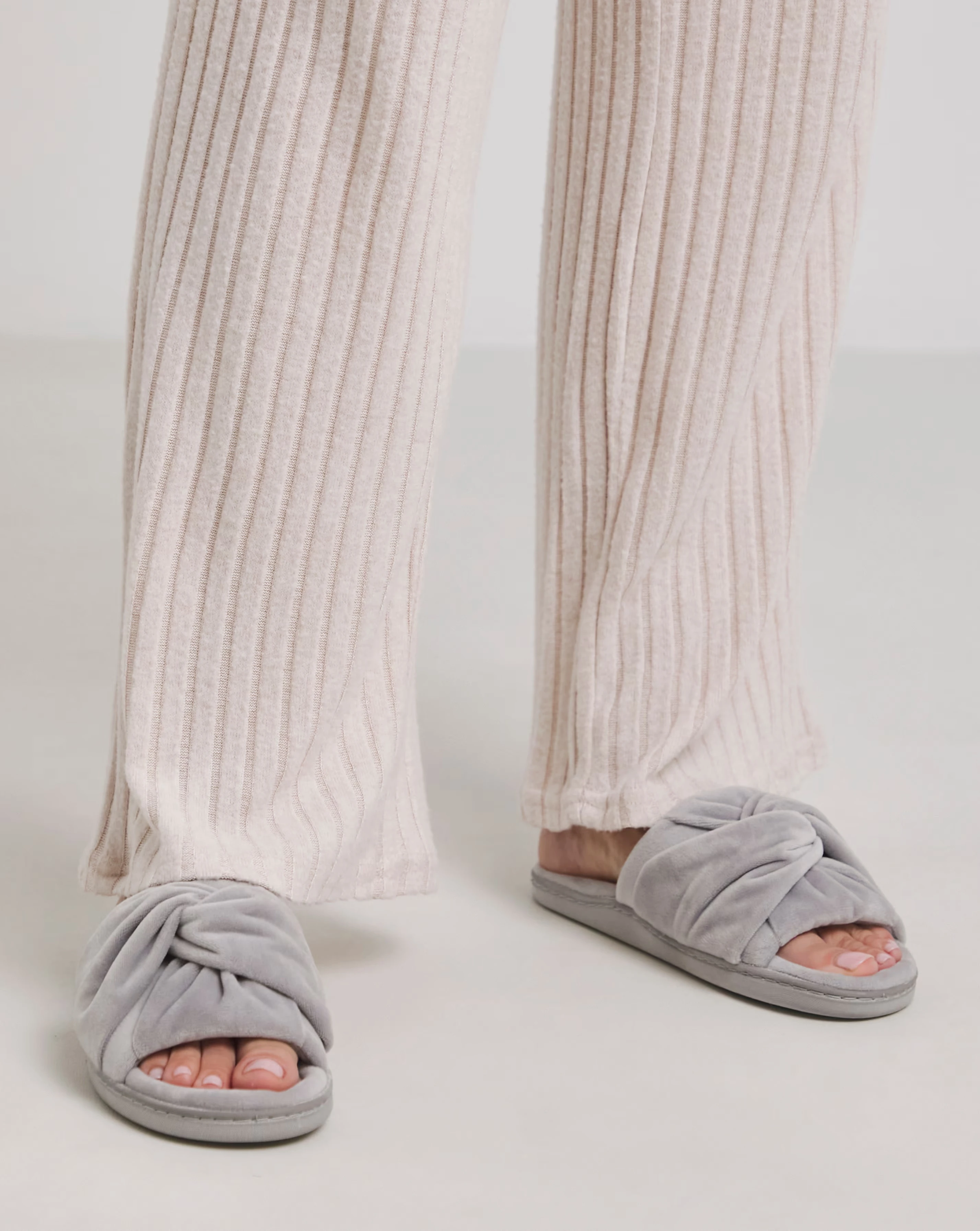 Alondra Twist Upper Mule Slipper - Extra Wide Fit (EEE) 2 Alondra Twist Upper Mule Slipper - Wide Fit (E)