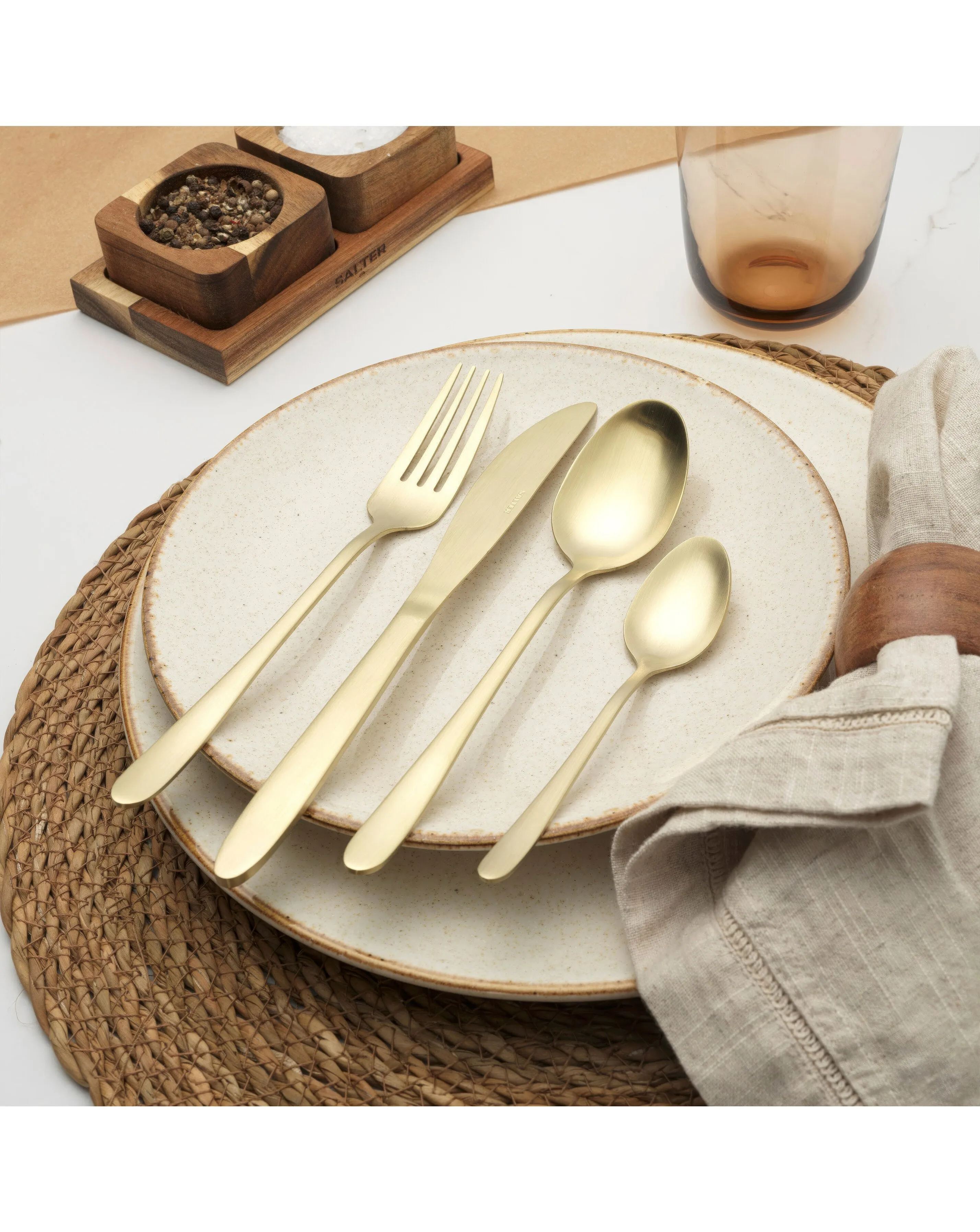 Salter Chiltern 16 Piece Cutlery Set 2 Salter Chiltern 16 Piece Cutlery Set
