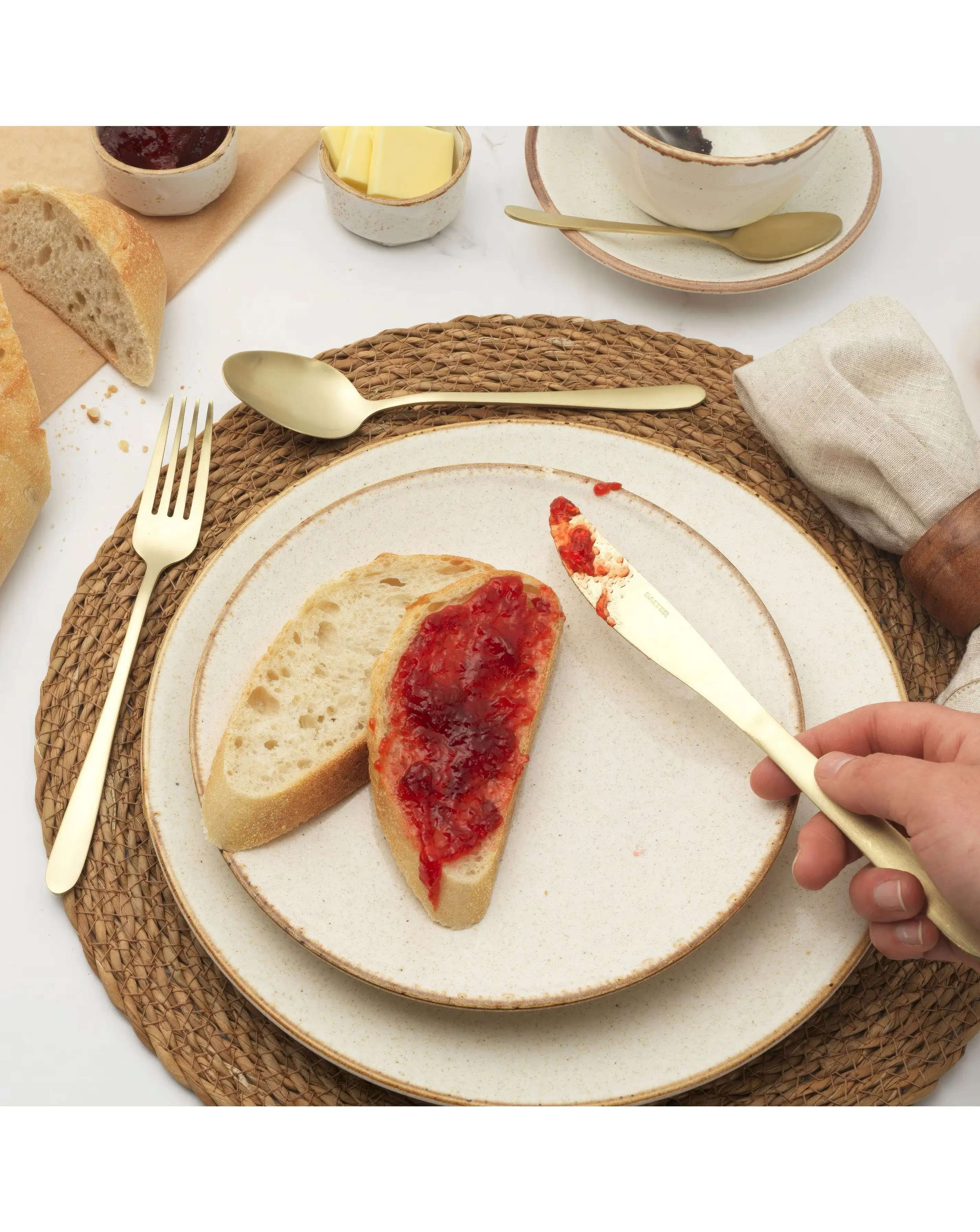 Salter Chiltern 16 Piece Cutlery Set 4 Salter Chiltern 16 Piece Cutlery Set