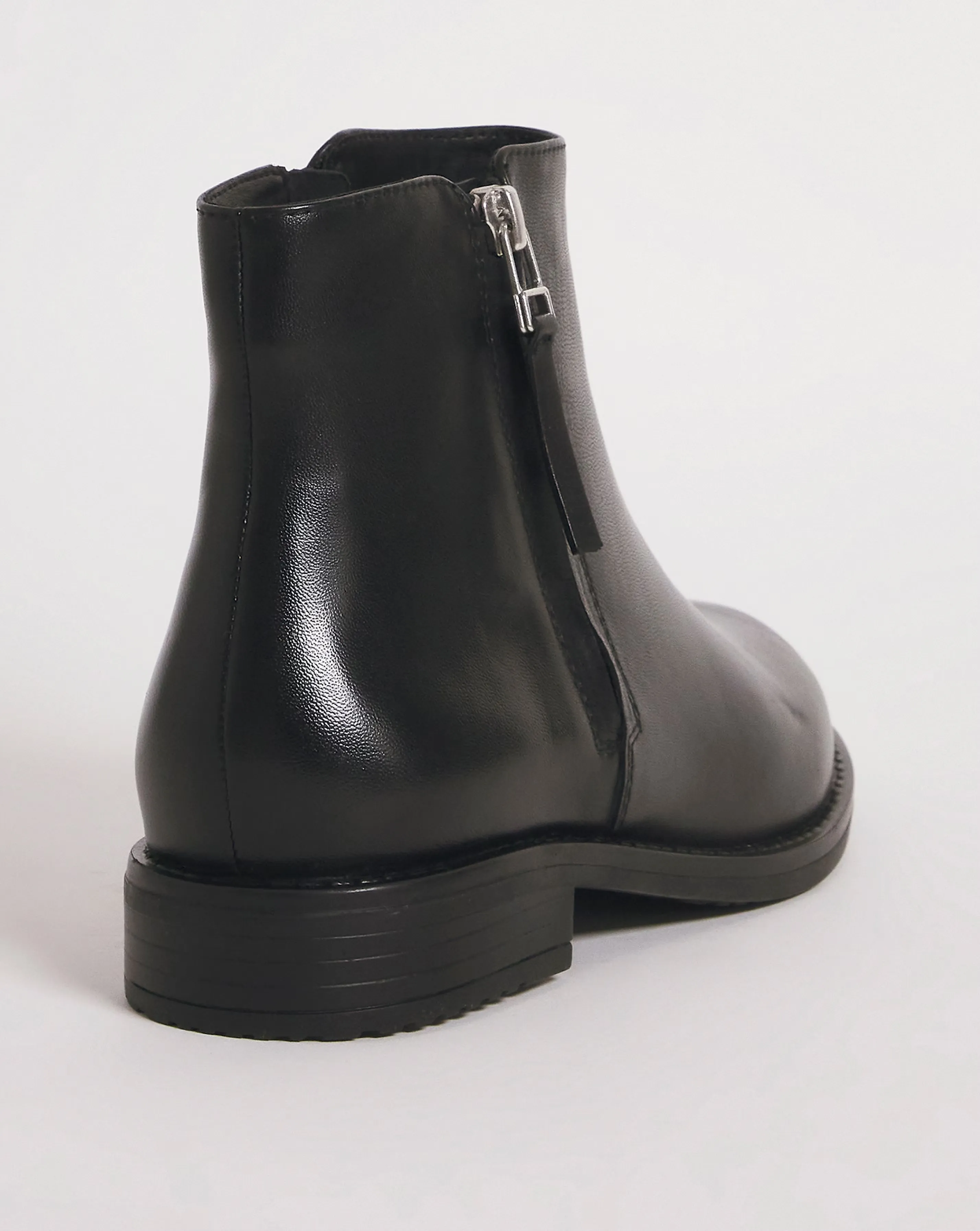 Lucinda Leather Side Zip Boot Wide E Fit 8 Lucinda Leather Side Zip Boot Wide E Fit