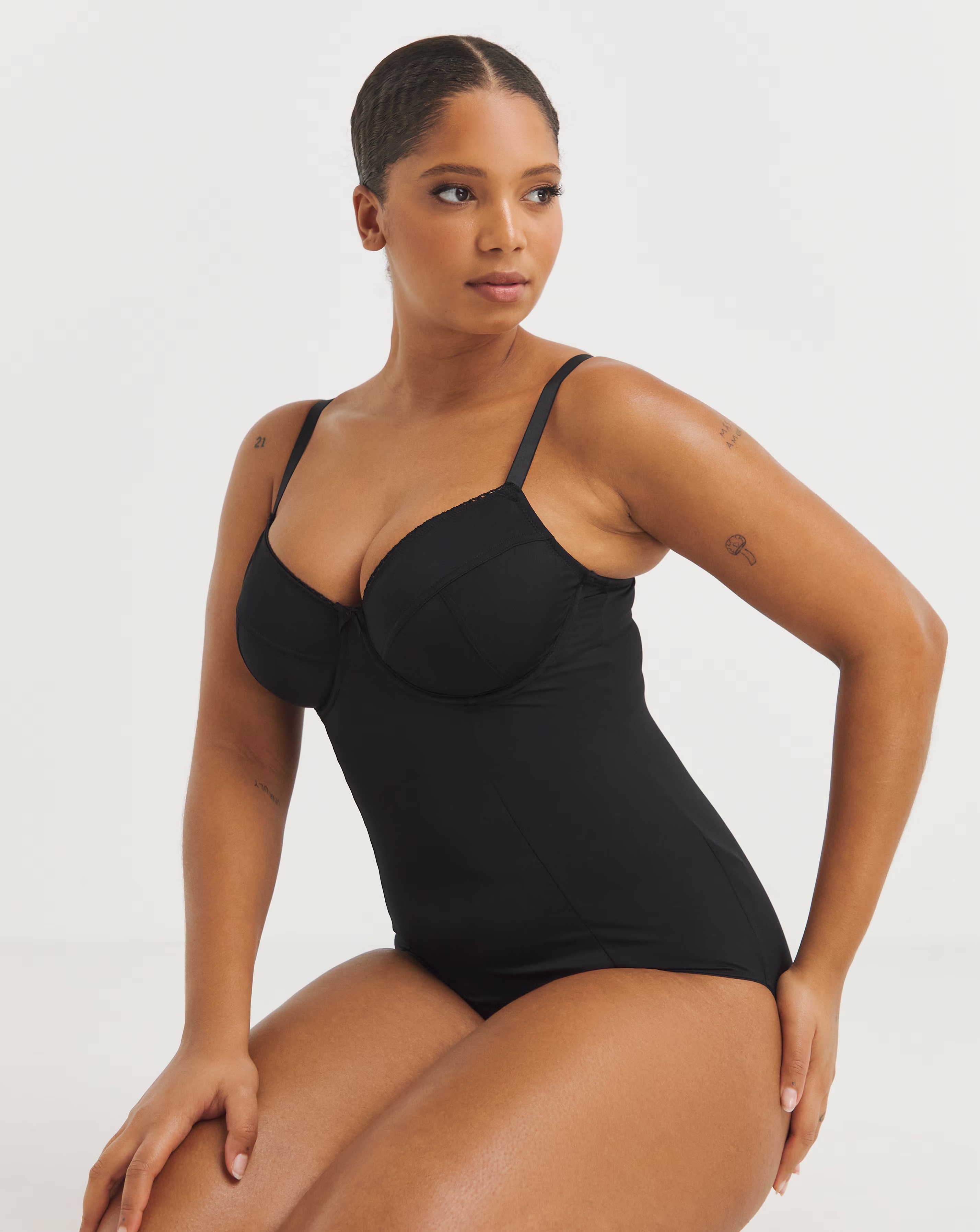 MAGISCULPT Light Control Black Bodyshaper 1 MAGISCULPT Light Control Black Bodyshaper