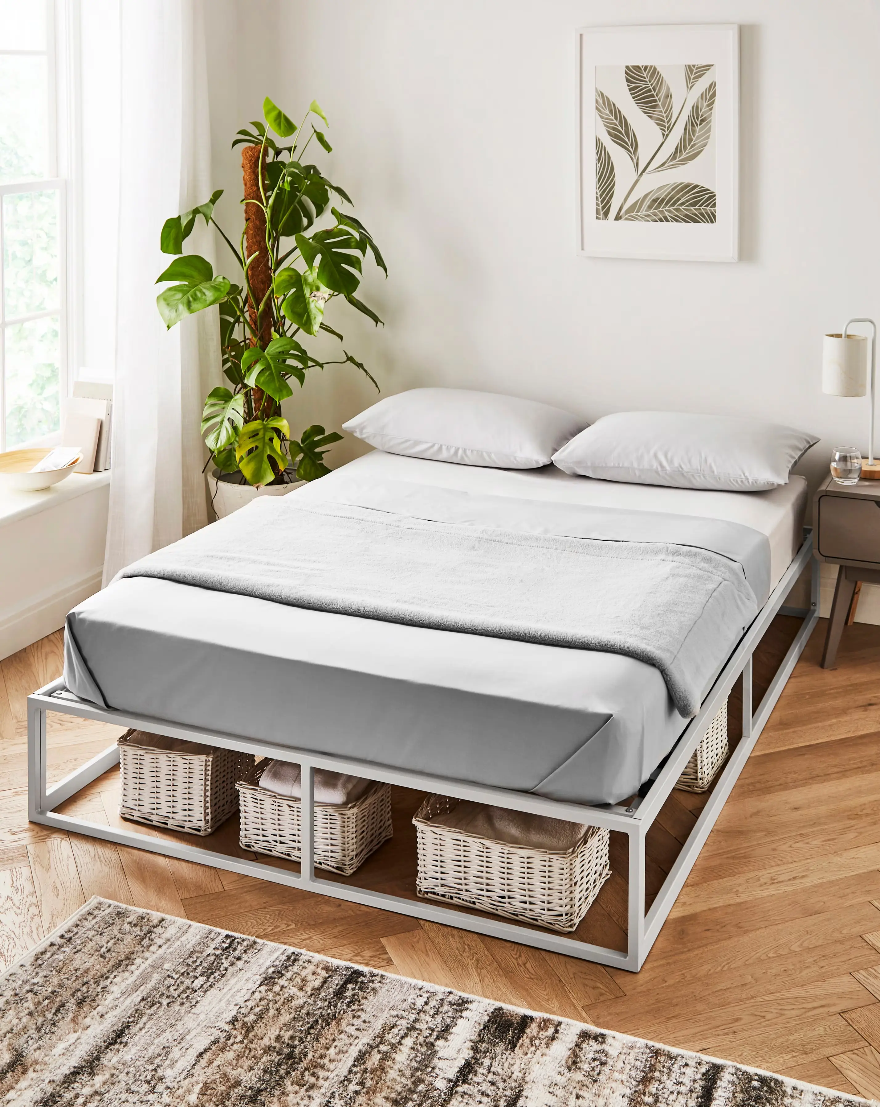 Manhattan Metal Platform Bed Frame with 3 Layer Memory Foam Hybrid Mattress 1 Manhattan Metal Platform Bed Frame