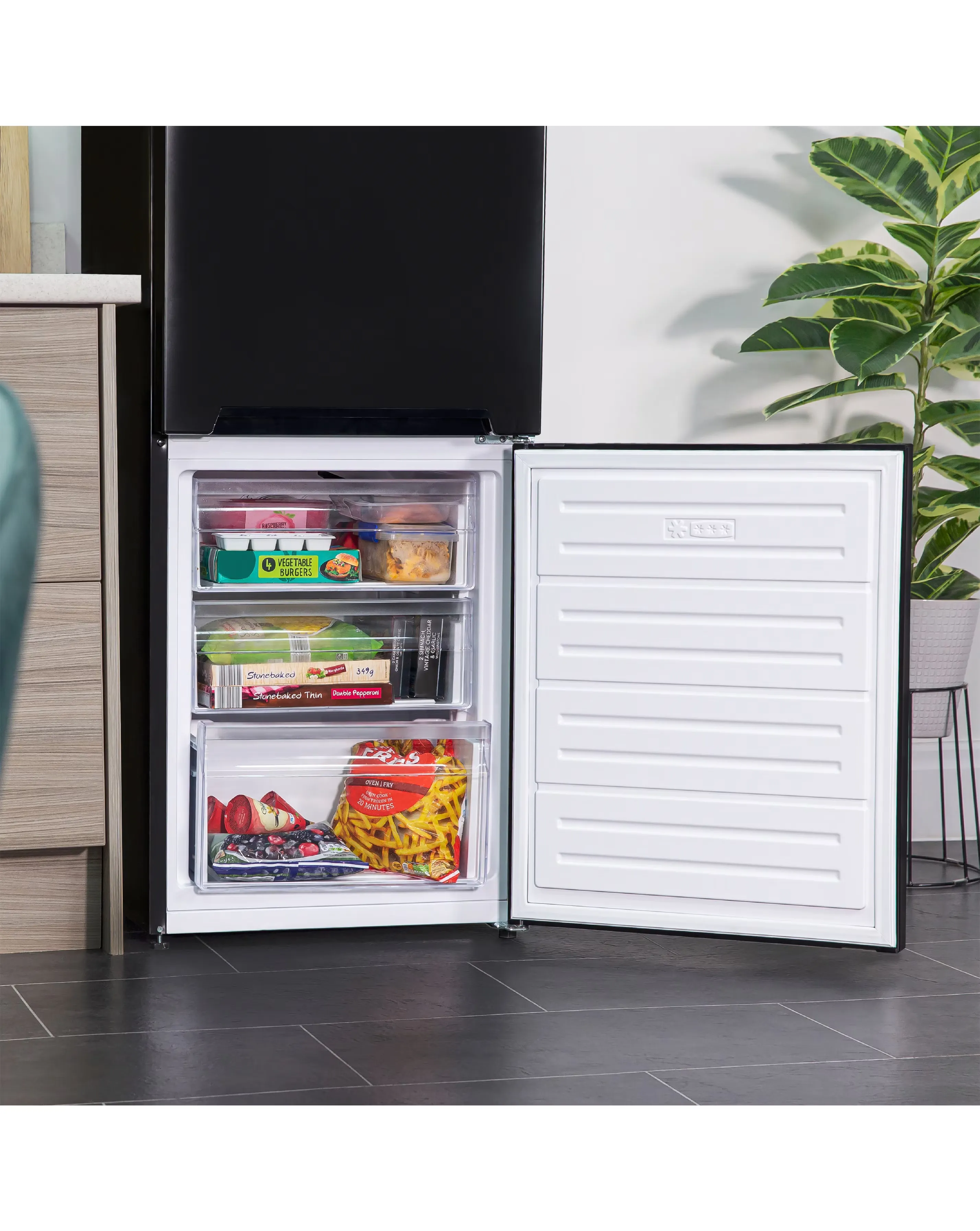 Russell Hobbs RH180FF541E1B Fridge Freezer - Black 5 Russell Hobbs RH180FF541E1B Fridge Freezer - Black