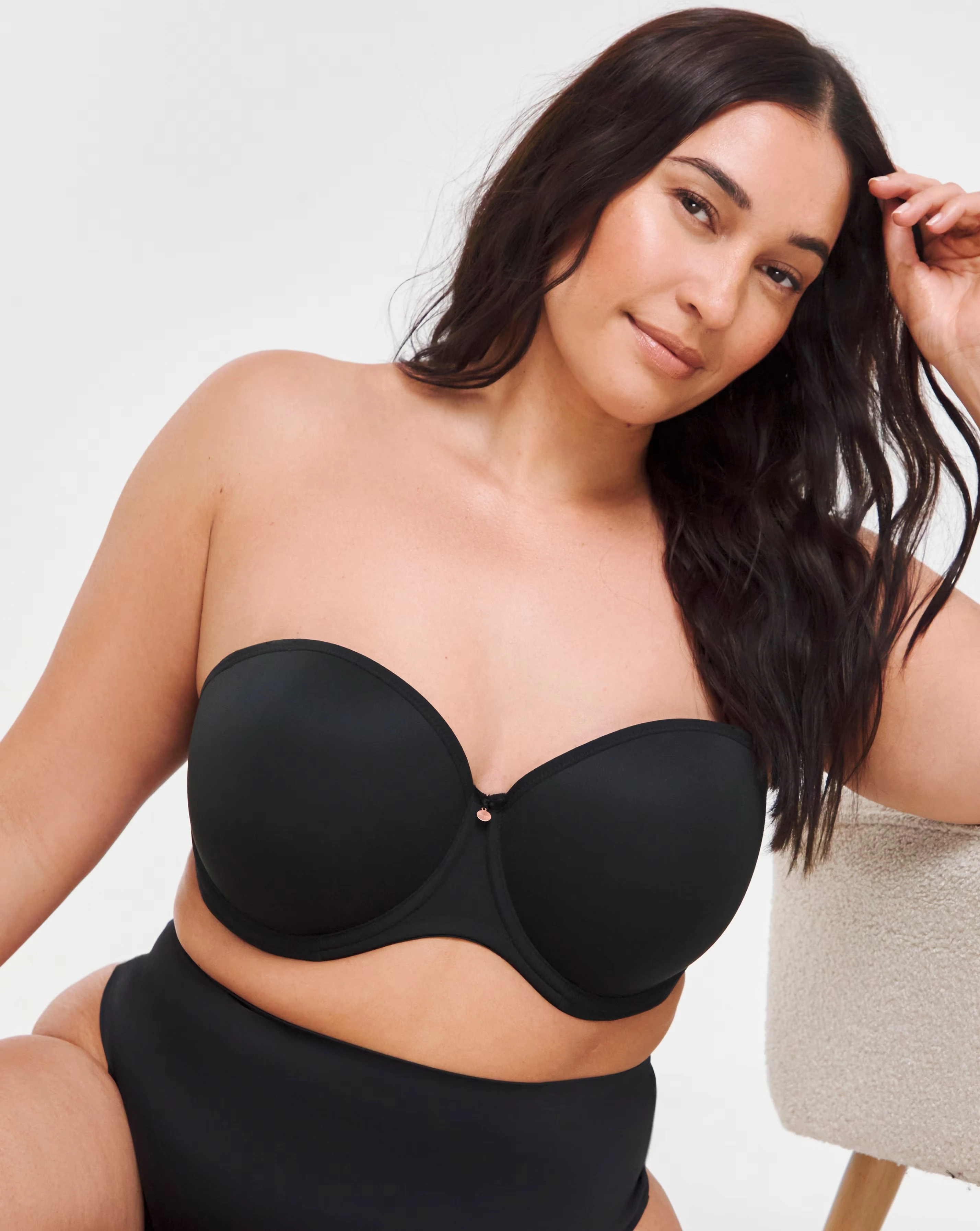 Elomi Smooth Wirec Moulded Strapless Bra 1 Elomi Smooth Wirec Moulded Strapless Bra