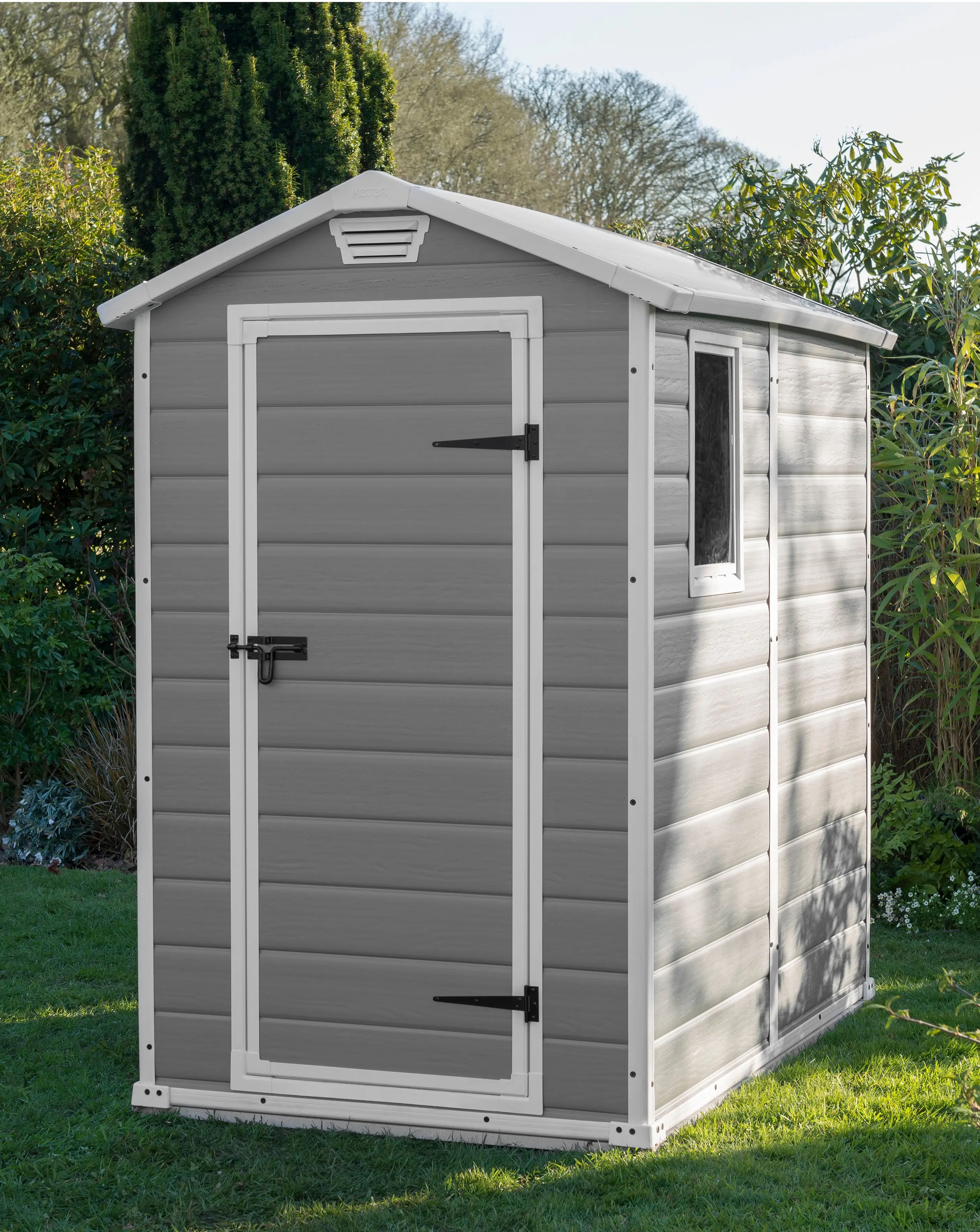 Keter Manor 4x6 Plastic Shed 2 Keter Manor 4x6 Plastic Shed