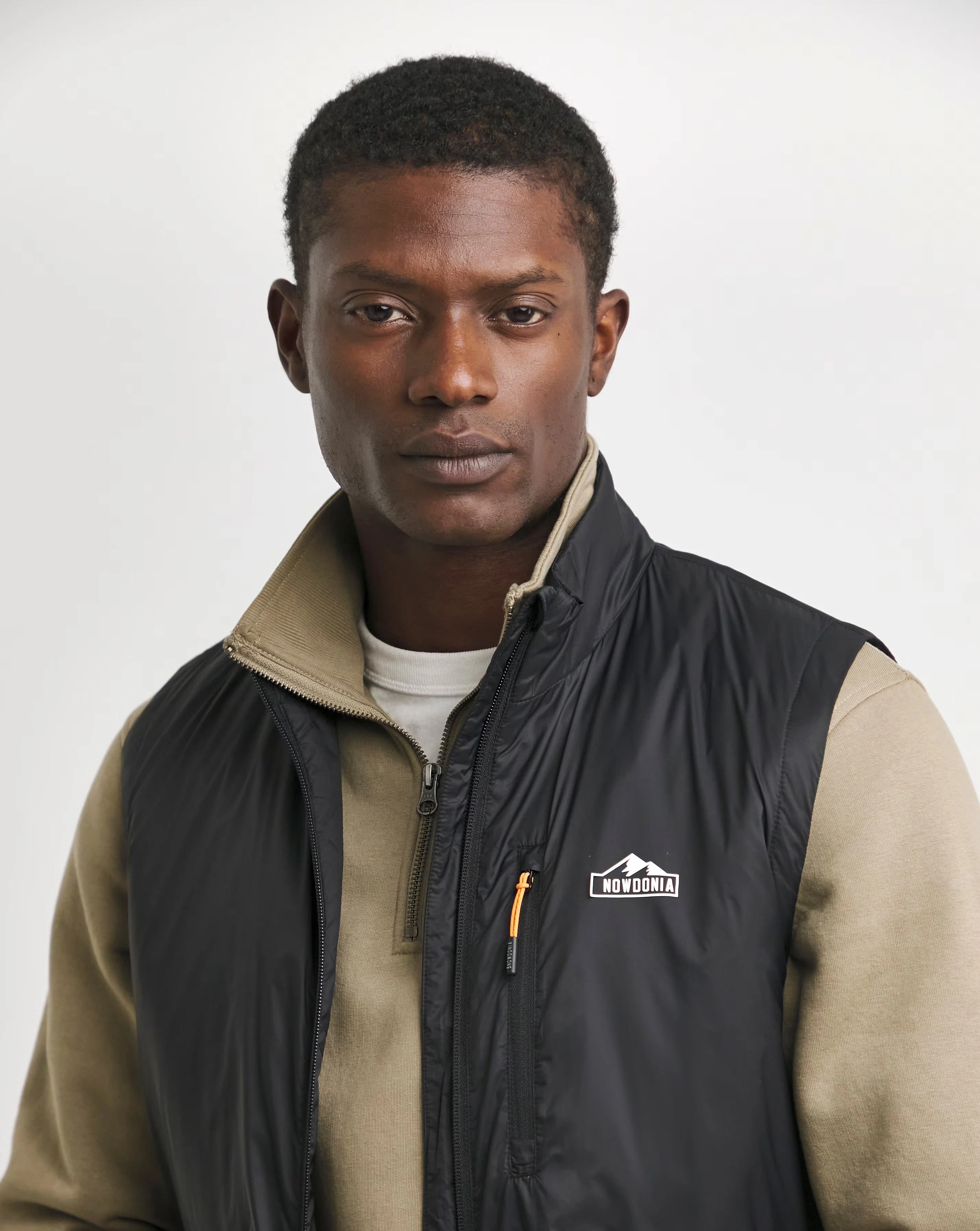 Snowdonia Black Showerproof Wadded Gilet 3 Snowdonia Black Showerproof Wadded Gilet