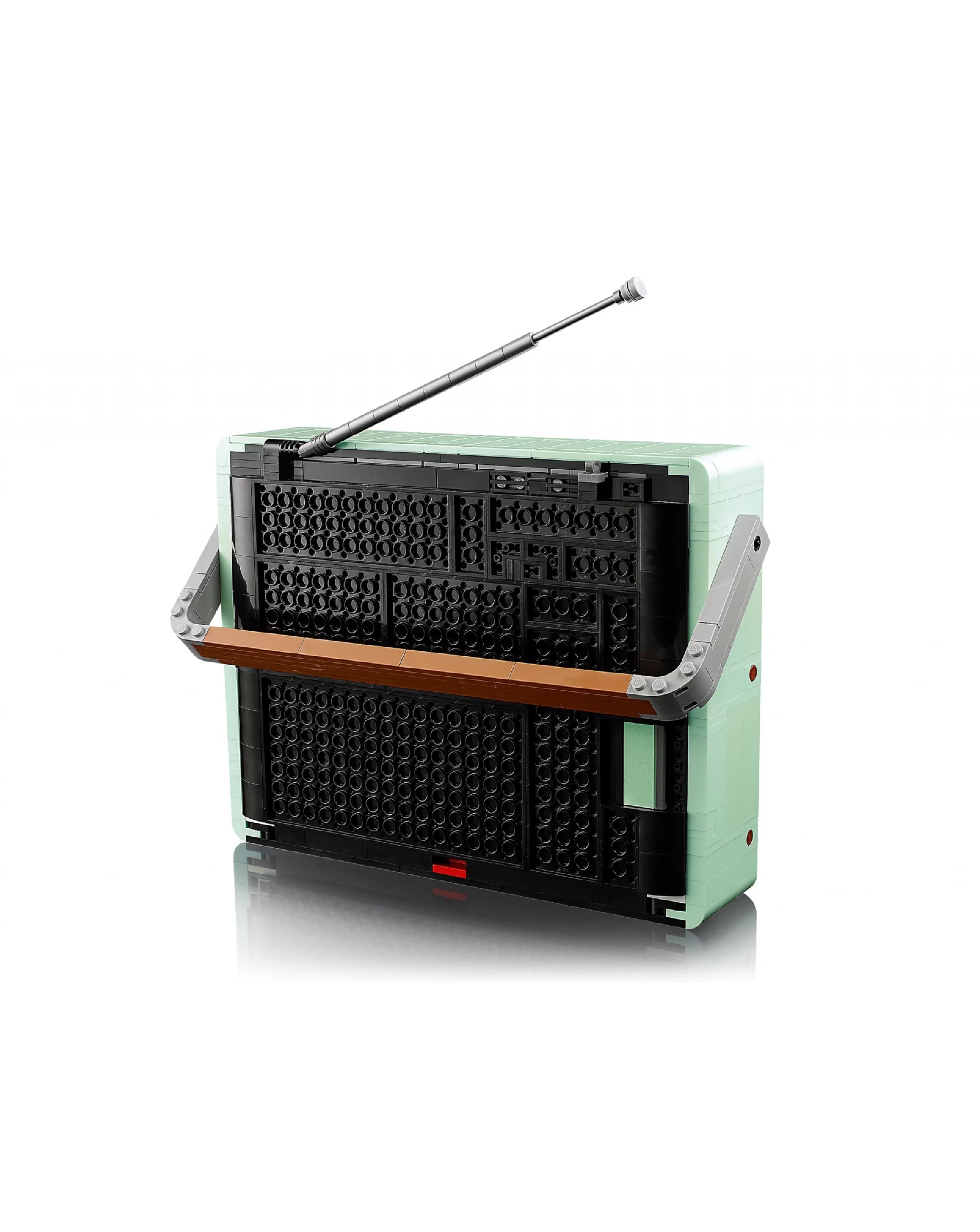 LEGO Icons Retro Portable Radio 10334 5 LEGO Icons Retro Portable Radio 10334
