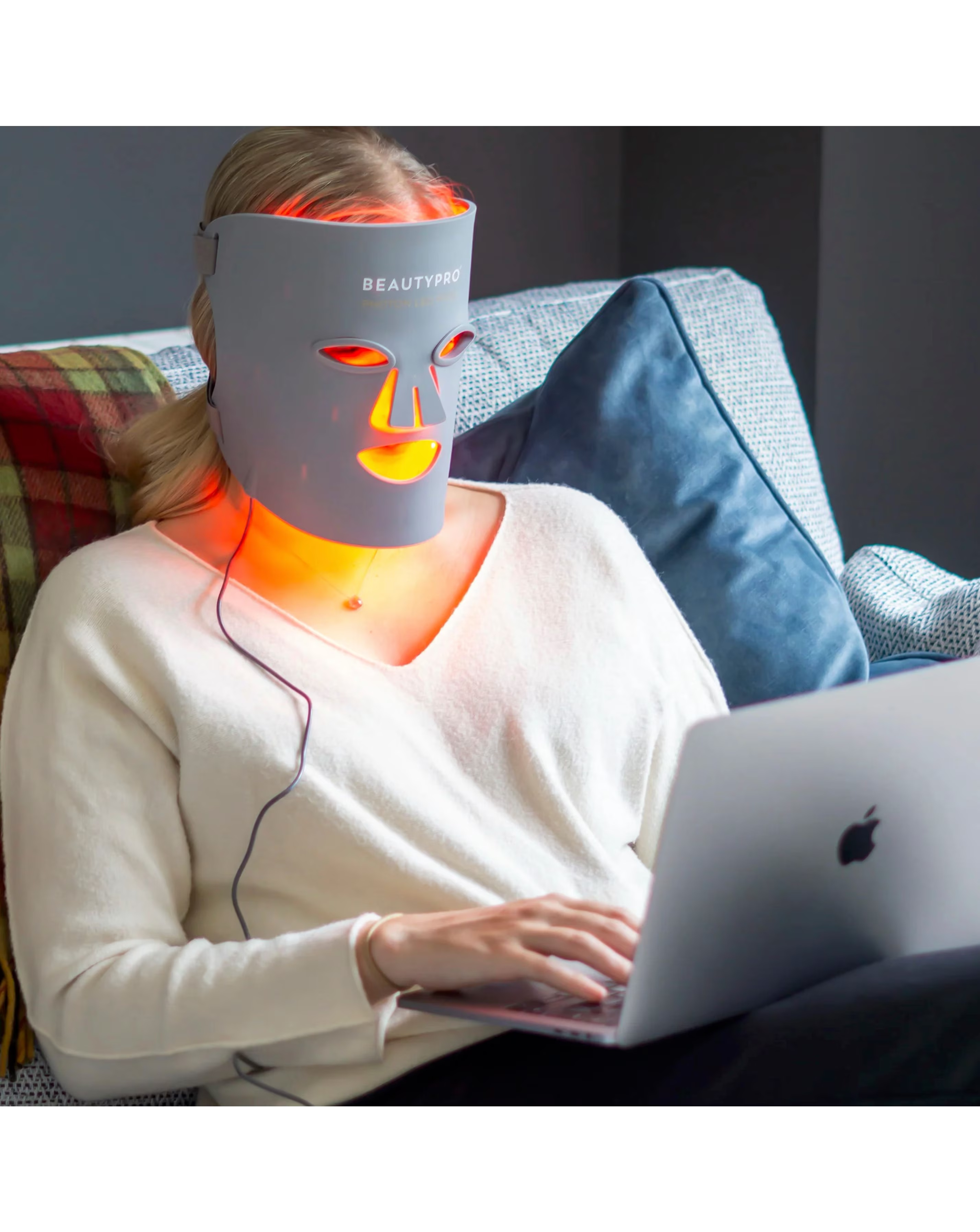 Beautypro Photon LED Light Therapy Face Mask 8 Beautypro Photon LED Light Therapy Face Mask