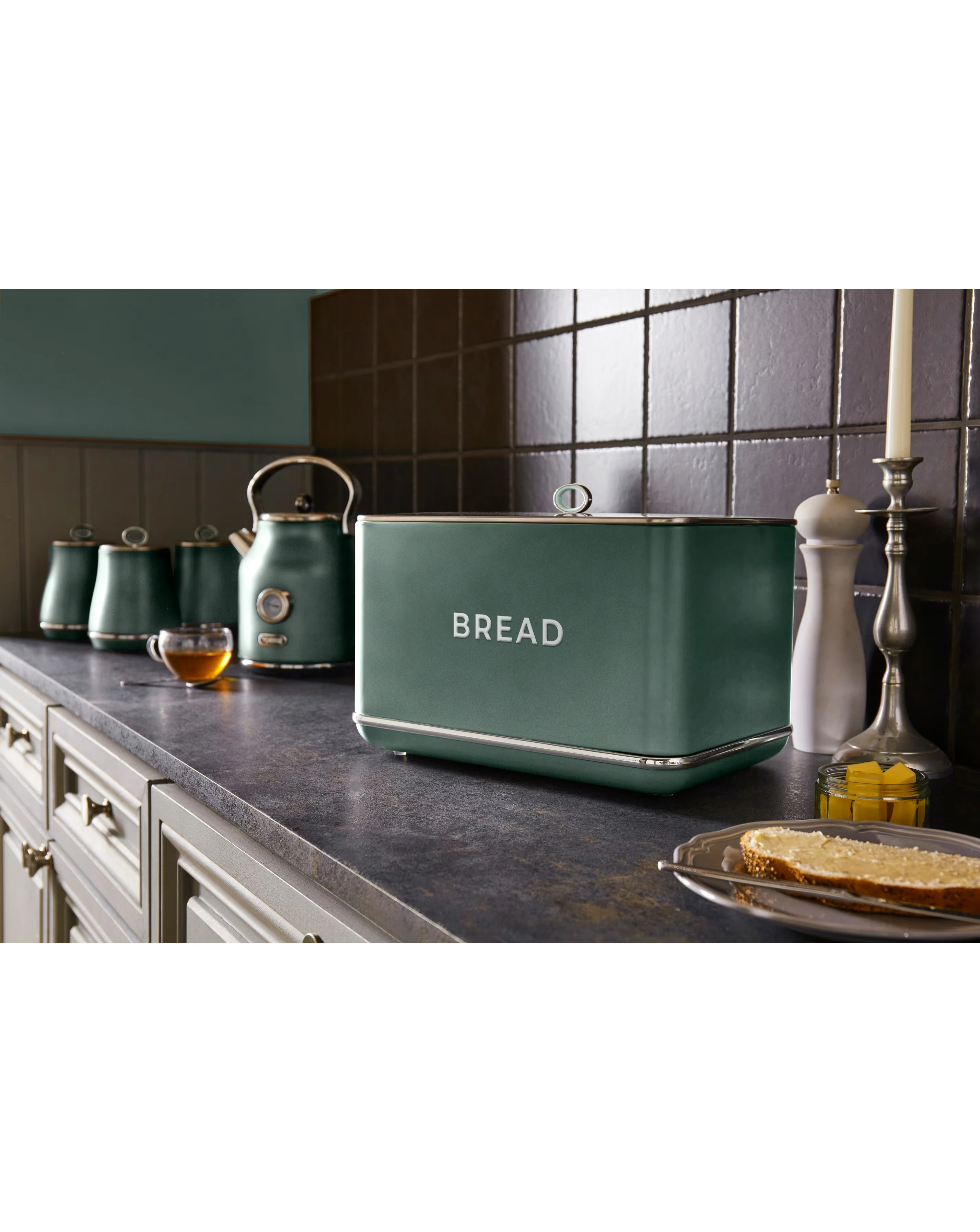 Tower Renaissance 4 Piece Bread Bin and Canister Set Green 2 Tower Renaissance 4 Piece Bread Bin and Canister Set Green