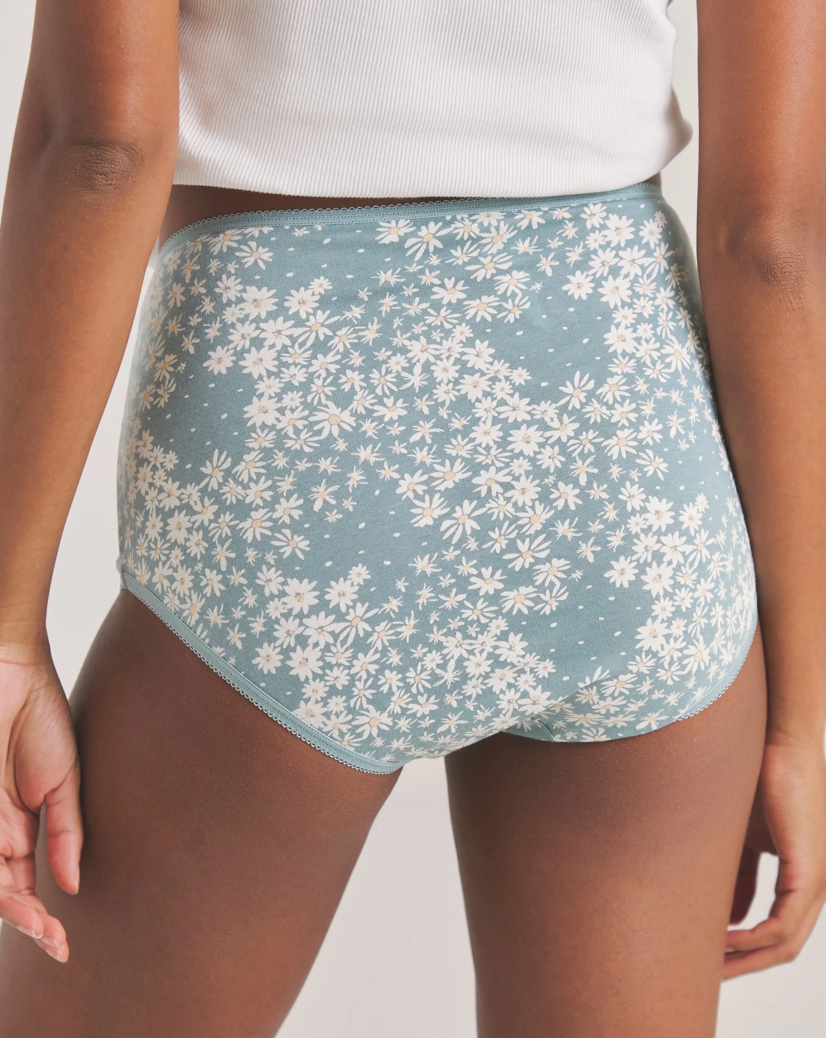 Pretty Secrets (7 Pack) Cotton Full Fit Brief Knickers Daisy Print 3 Pretty Secrets (7 Pack) Cotton Full Fit Brief Knickers Daisy Print
