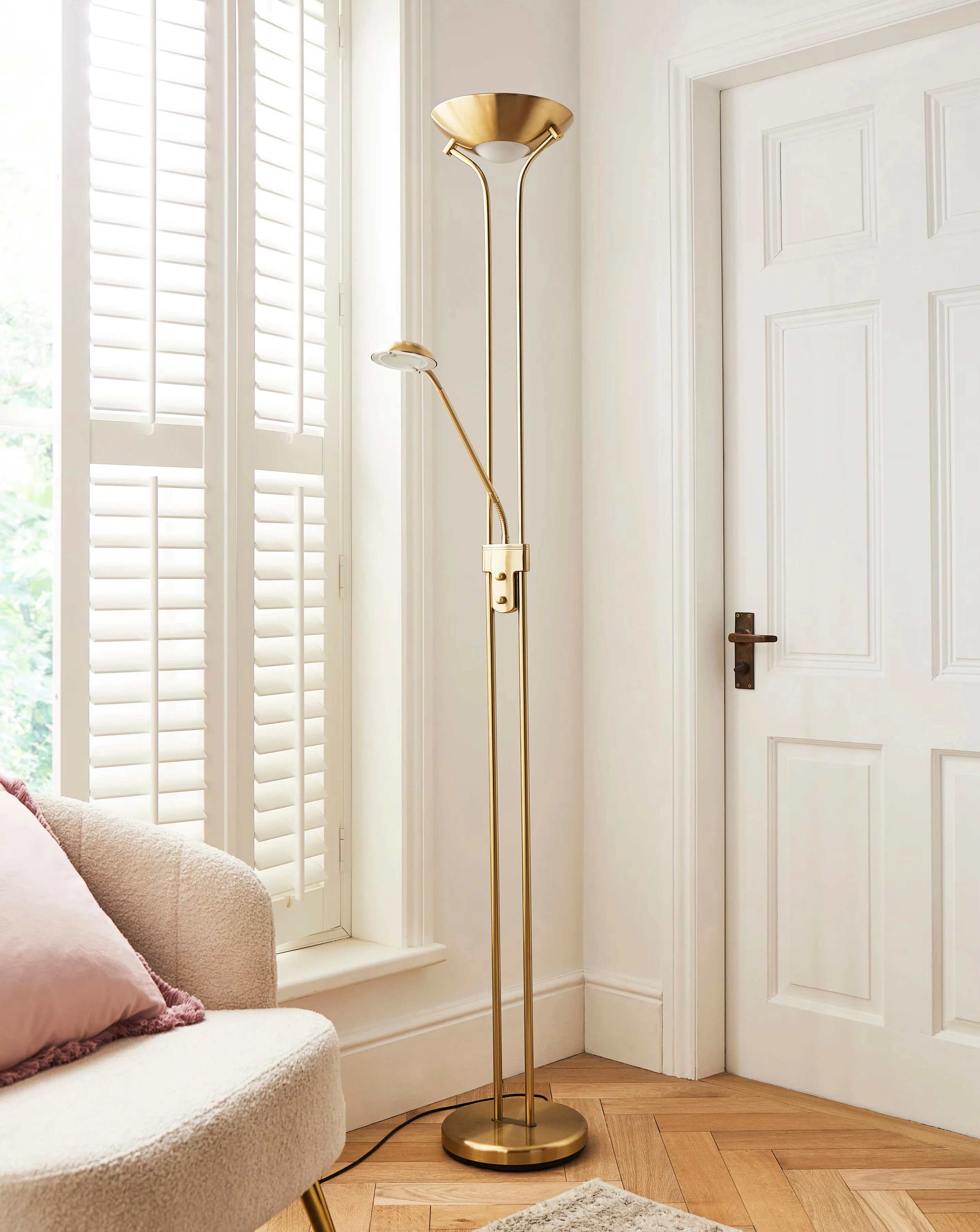Dual Purpose Floor Lamp with Adjustable Reading Light 2 Dual Purpose Floor Lamp with Adjustable Reading Light