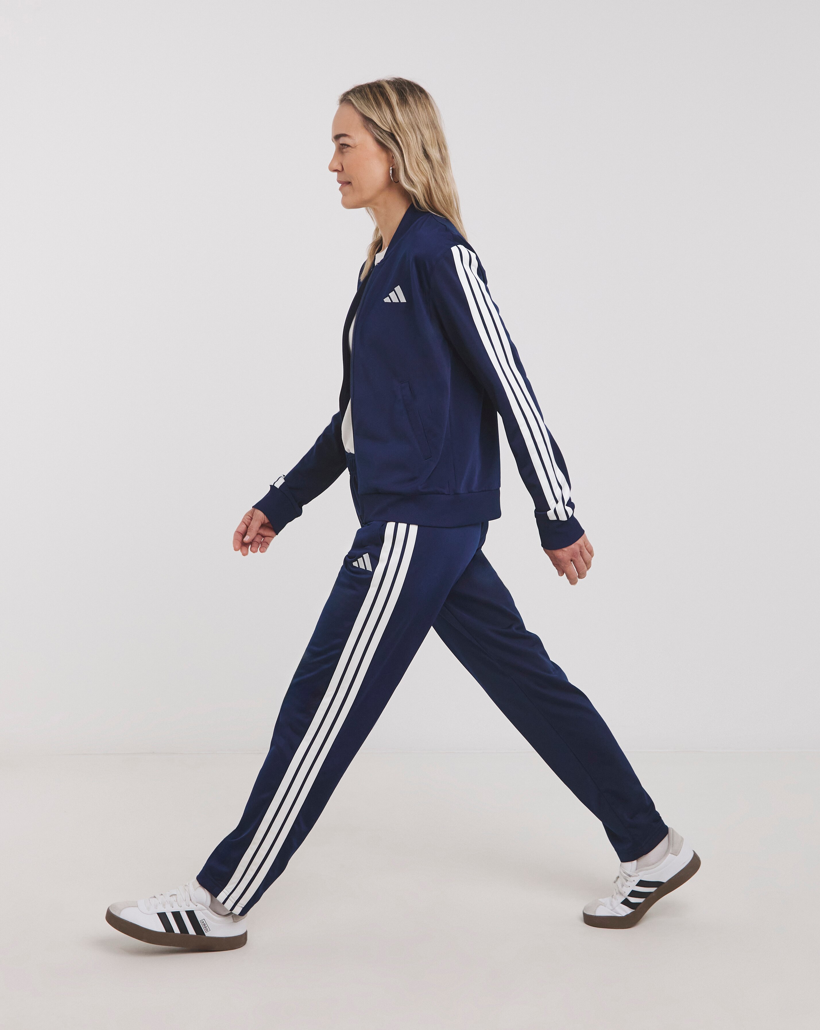 adidas Essentials 3 Stripes Tracksuit 3 adidas Essentials 3 Stripes Tracksuit