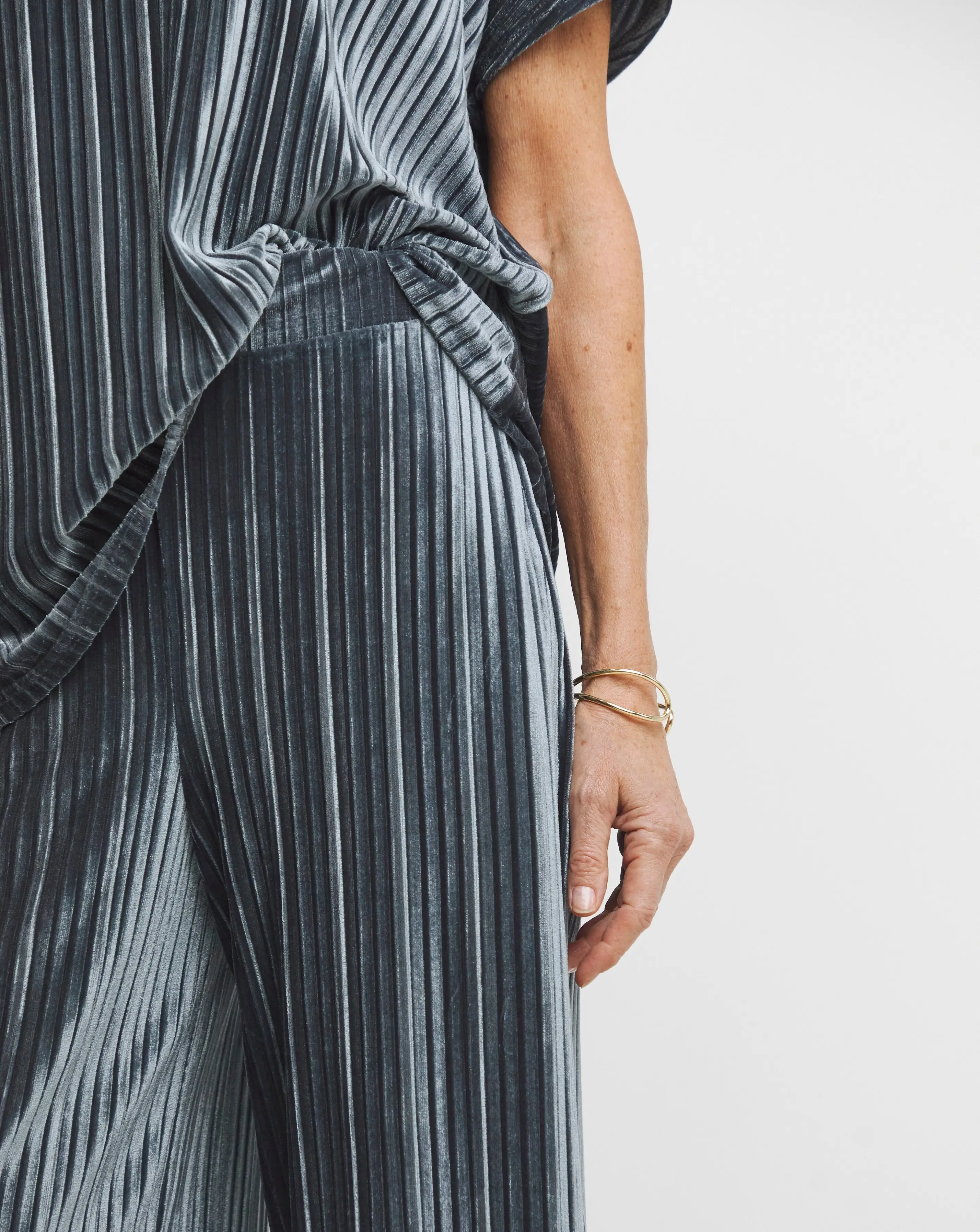 Grey Ribbed Velvet Jersey Wide Leg Pull On Trousers 4 Grey Ribbed Velvet Jersey Wide Leg Pull On Trousers