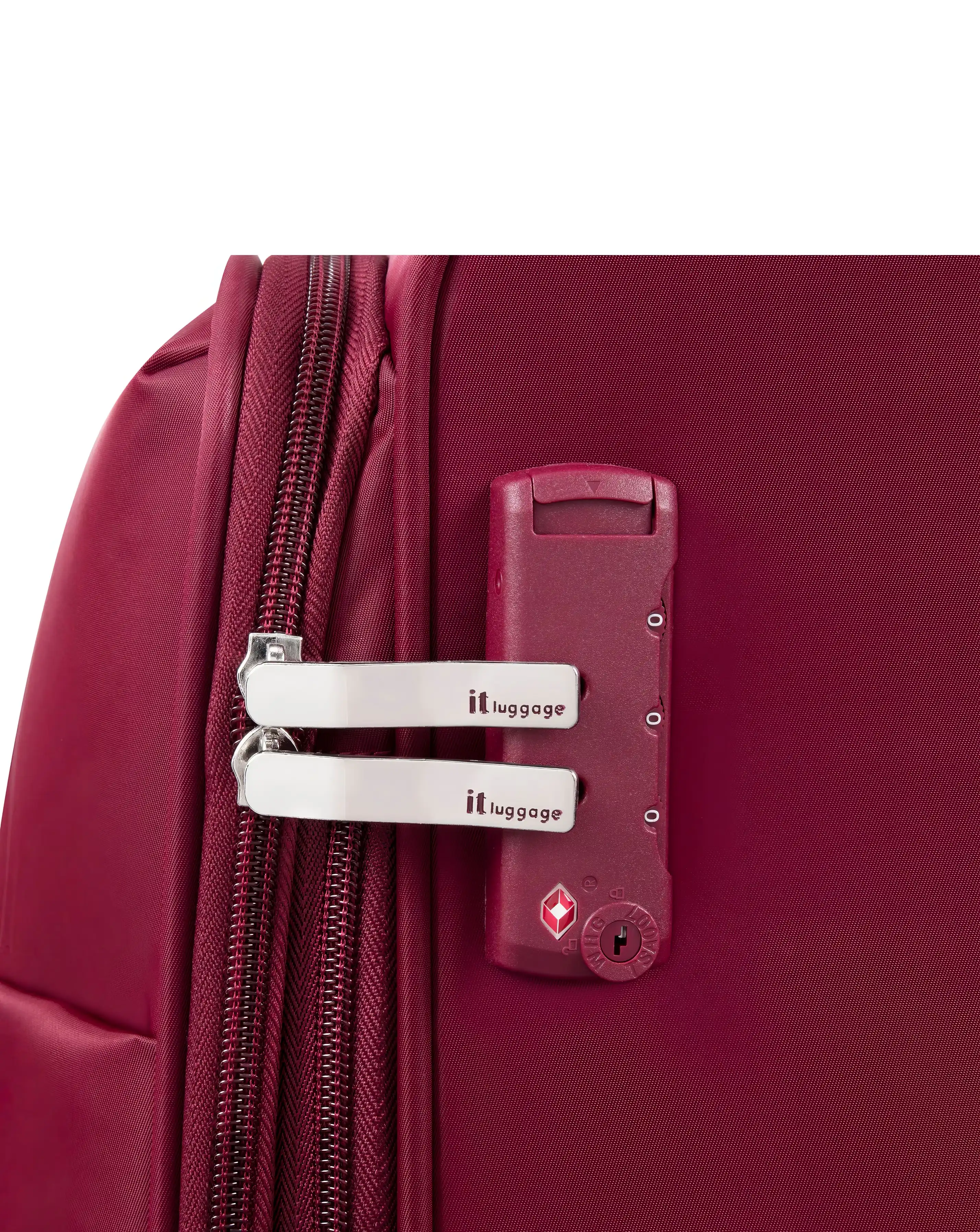 IT Luggage Lustrous Luxe Medium Suitcase 6 IT Luggage Lustrous Luxe Medium Suitcase