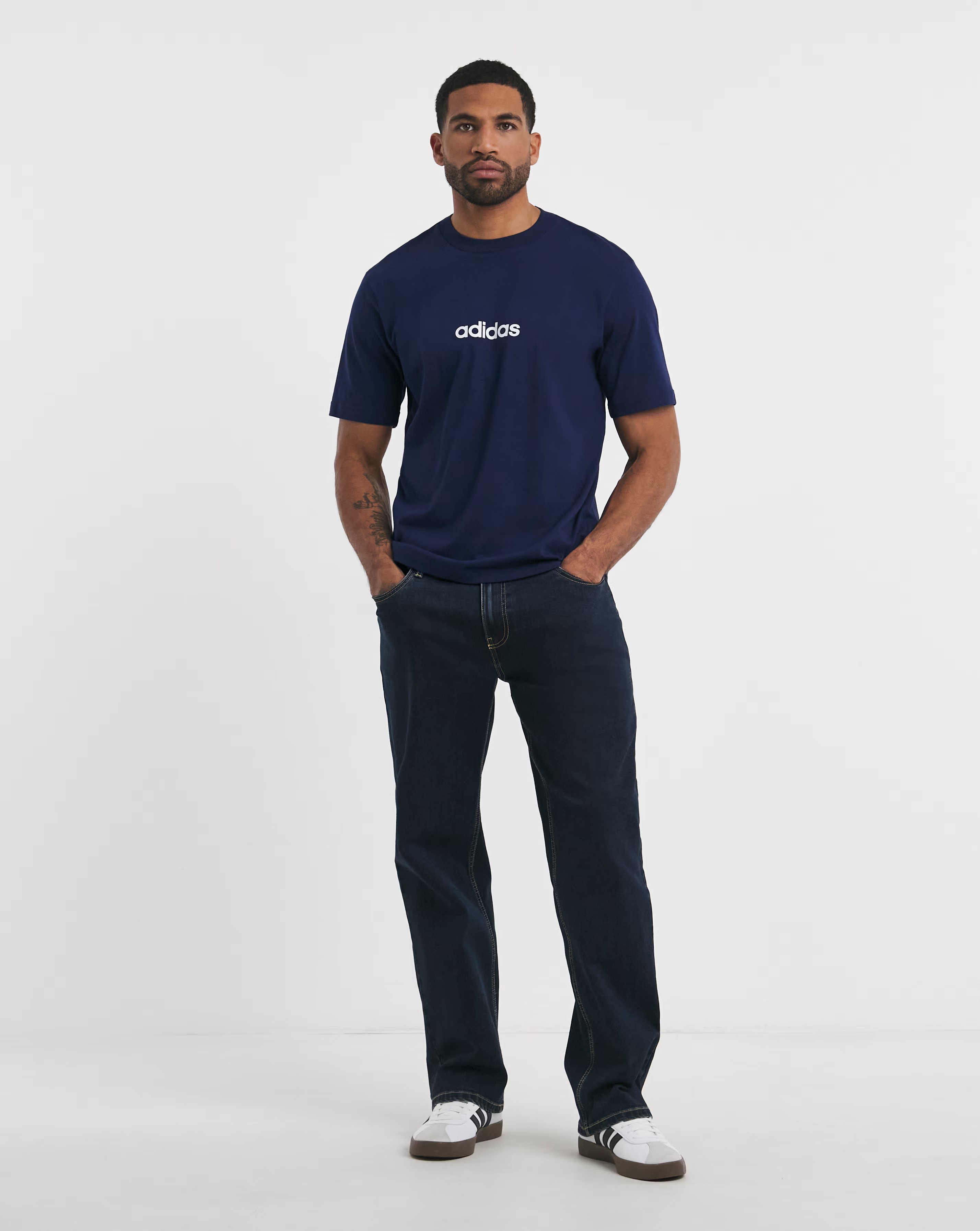 adidas Linear T-Shirt 2 adidas Linear T-Shirt