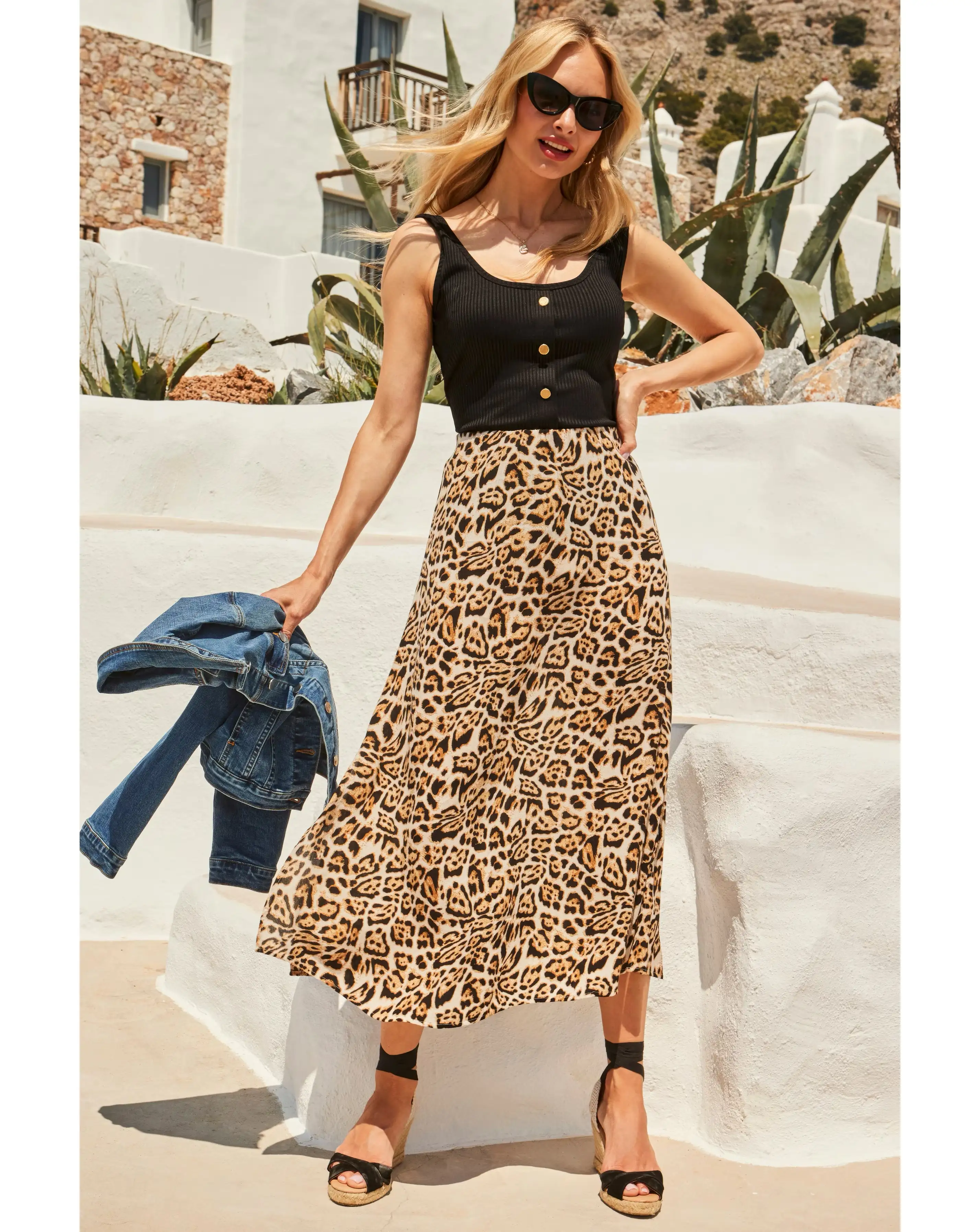 Sosandar Wide Strap Sweetheart Top 4 Sosandar Wide Strap Sweetheart Top