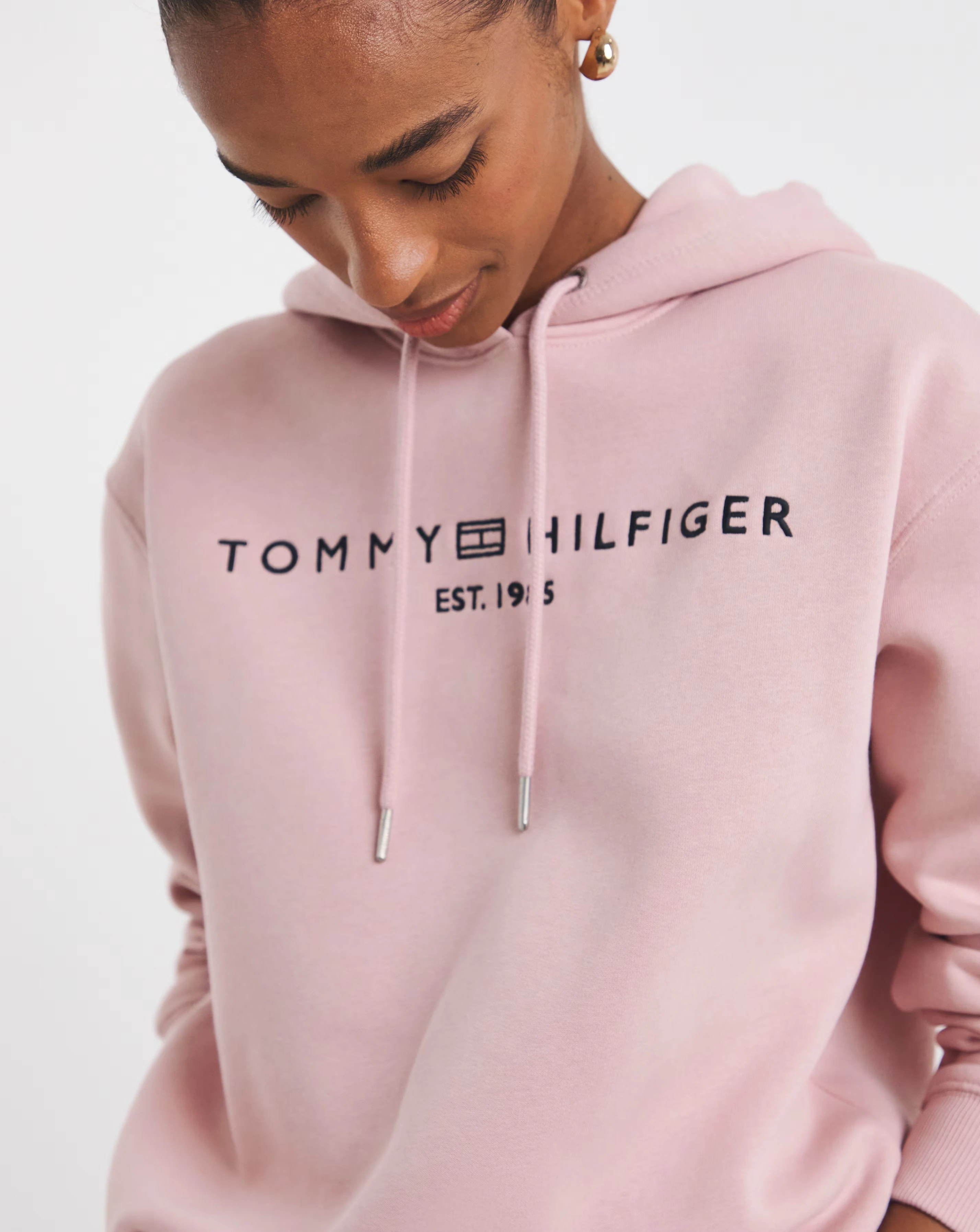 Tommy Hilfiger Regular Logo Hoodie 2 Tommy Hilfiger Regular Logo Hoodie